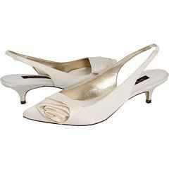 Found my shoes (pic)...thanks to those of you who helped with the search!