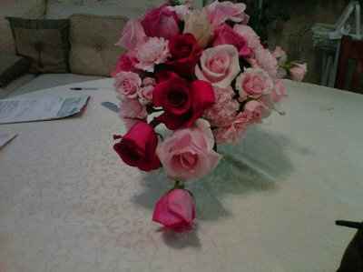 My centerpiece sample (pics!)...I'm so happy with them