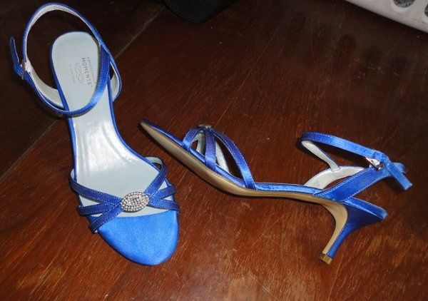 Alright ladies! Let's see your something blues!