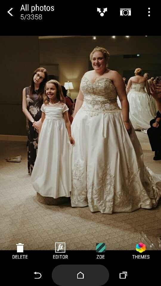 Let me see your DRESS!