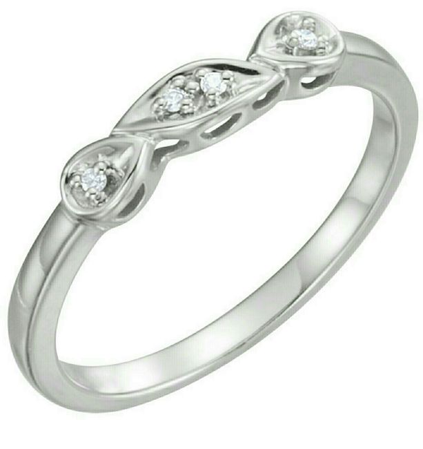 Does this wedding band go?