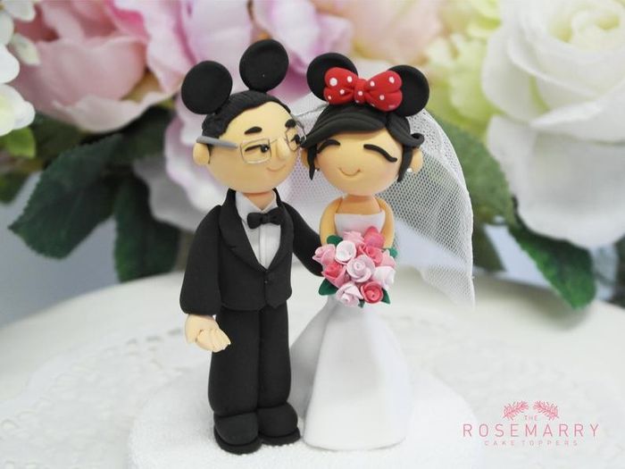 cake topper