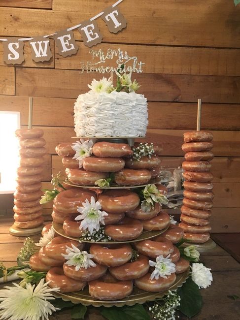 donut cake