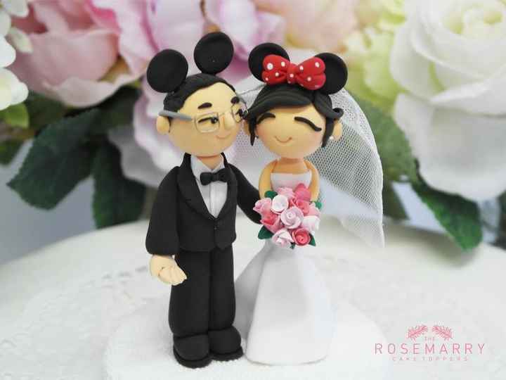 cake topper