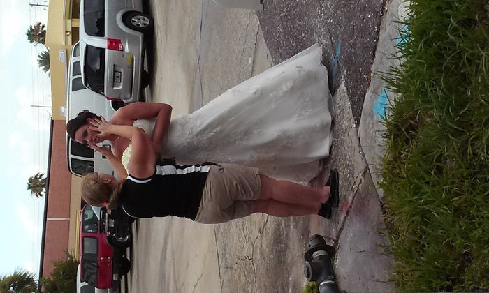 We're finally BAM!!!! with non-pro pics from our beach wedding! :) (Pic heavy!)