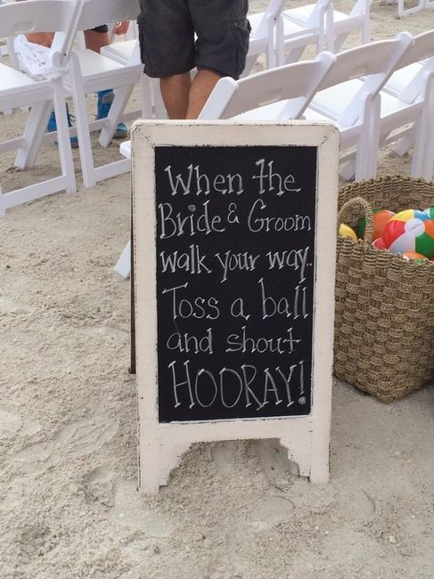 We're finally BAM!!!! with non-pro pics from our beach wedding! :) (Pic heavy!)