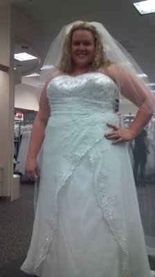 I said yes to the dress... Plus size bride here.