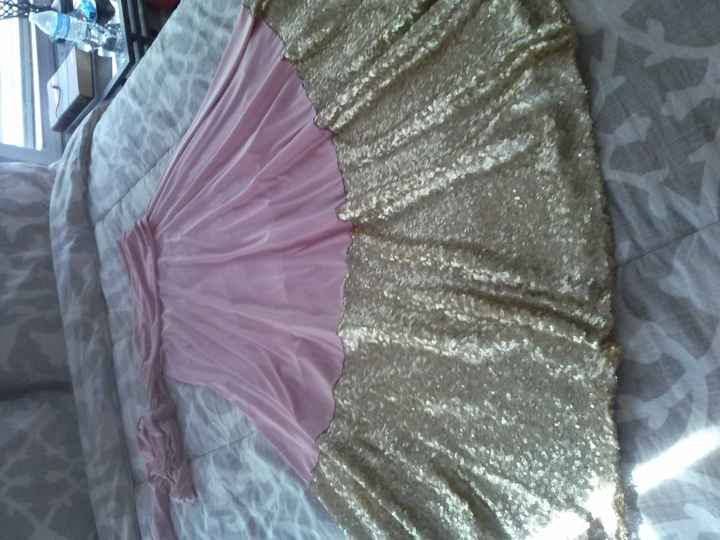 Styling Help with Difficult Skirt