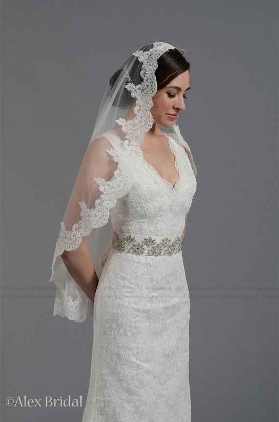 Quick Poll: To Dance with your Veil *Picture Enclosed*