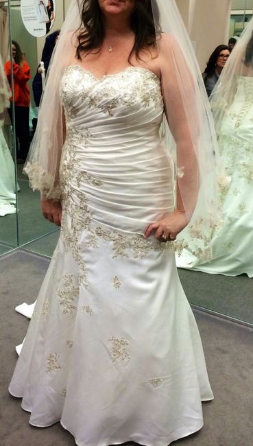 Gowns & Brides
