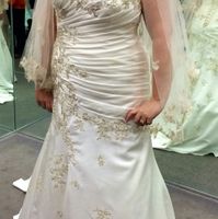 Gowns & Brides