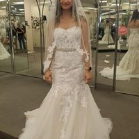 White? Ivory? Champagne? What shade is your wedding dress? - 1