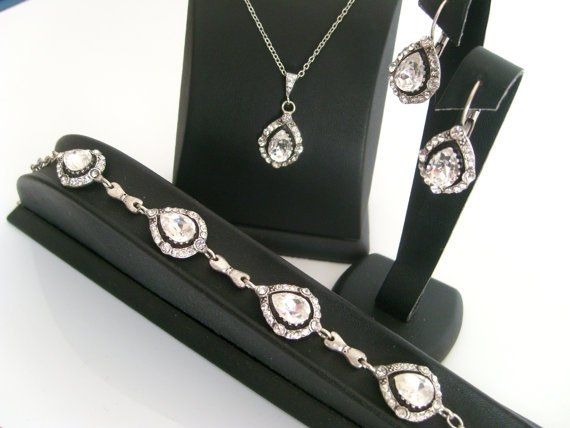 Brought the dress and need help on accessories! *Pics