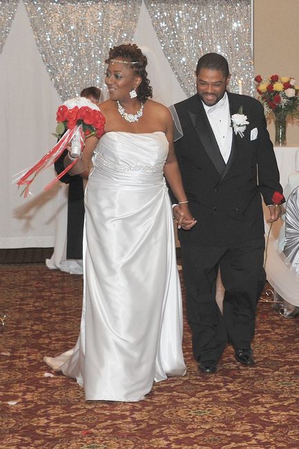 Wedding Dress Pictures! Please share yours!