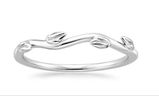 Help me choose my wedding band?