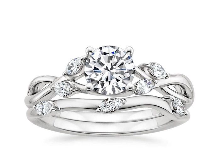 Help me choose my wedding band?