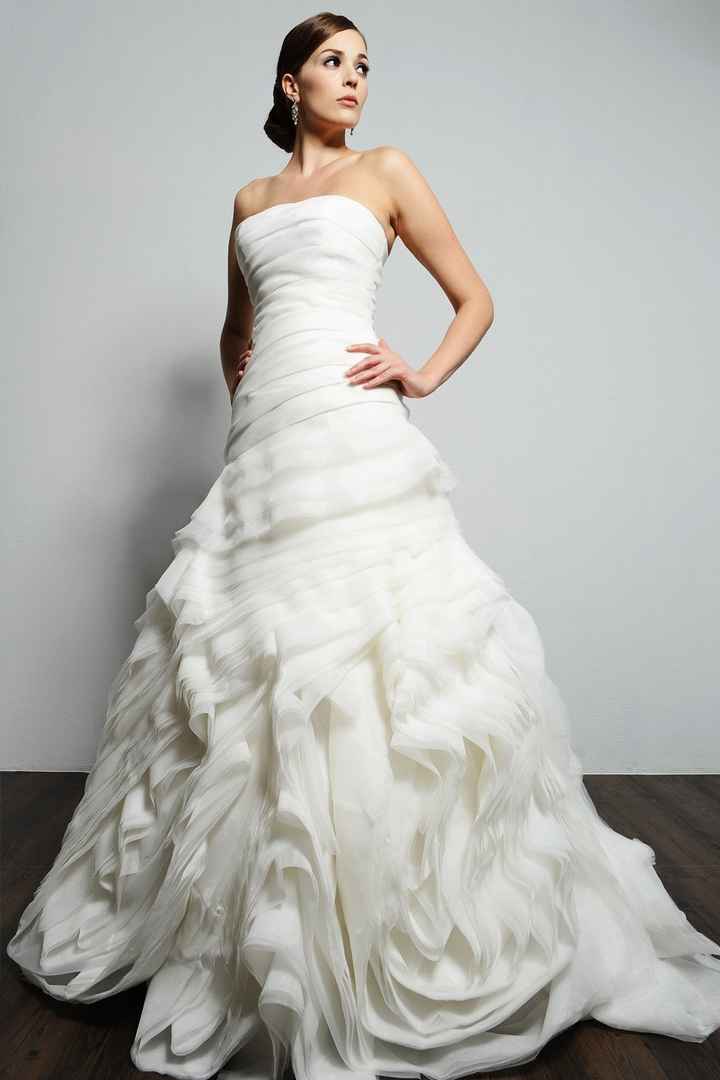 Help! I need to choose between two wedding gowns!