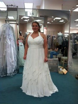 I FOUND MY DRESS:)