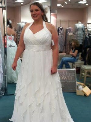 I FOUND MY DRESS:)