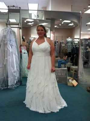 I FOUND MY DRESS:)
