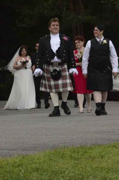 show me your kilted wedding pictures :)