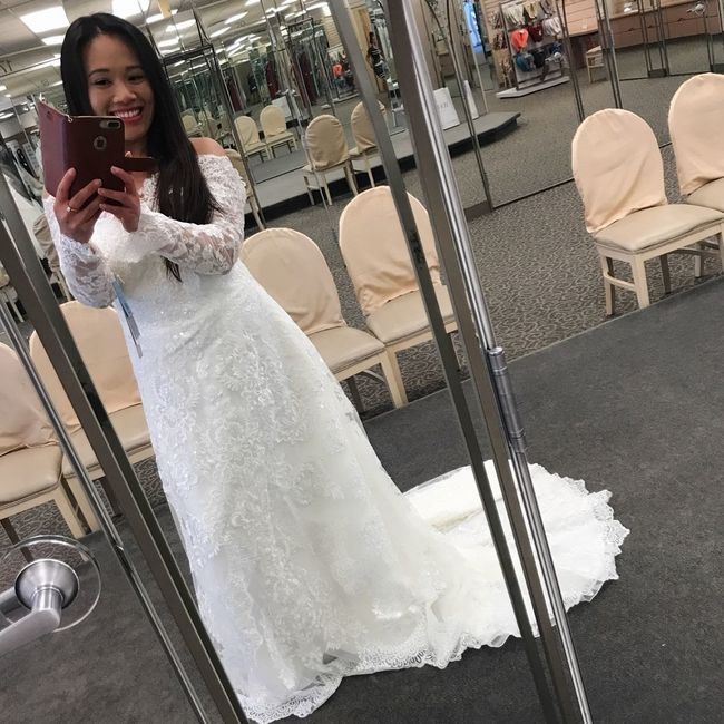 Long sleeve wedding dress love!
