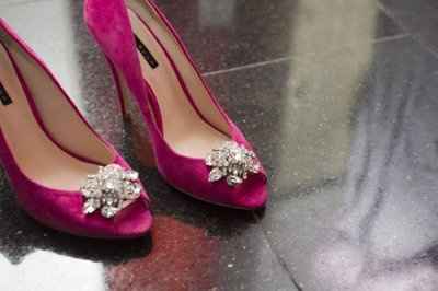 *HELP GOOGLE QUEENS*