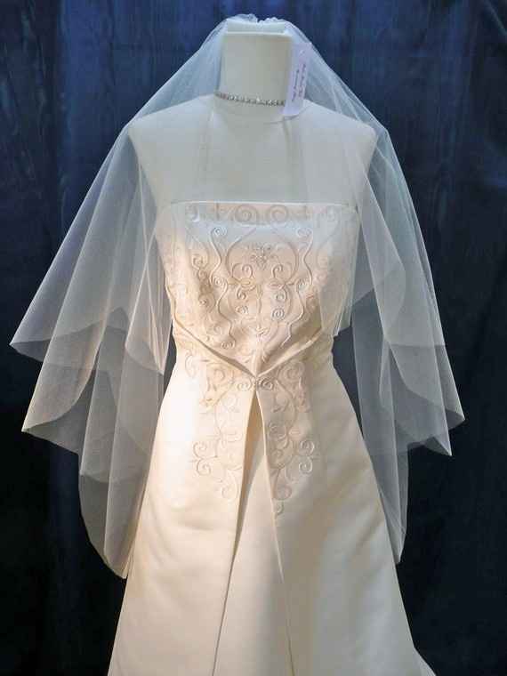 Veils? Whats the best Etsy Shop??