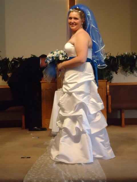 what does your wedding dress look like?!?!?