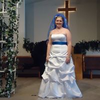 what does your wedding dress look like?!?!?