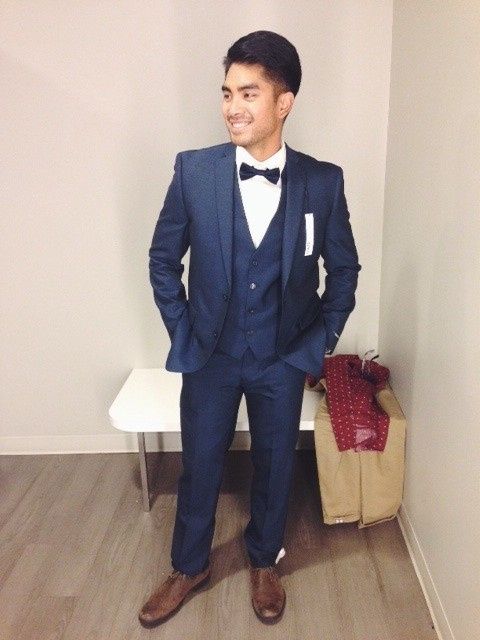 Let's see what those handsome men are wearing.