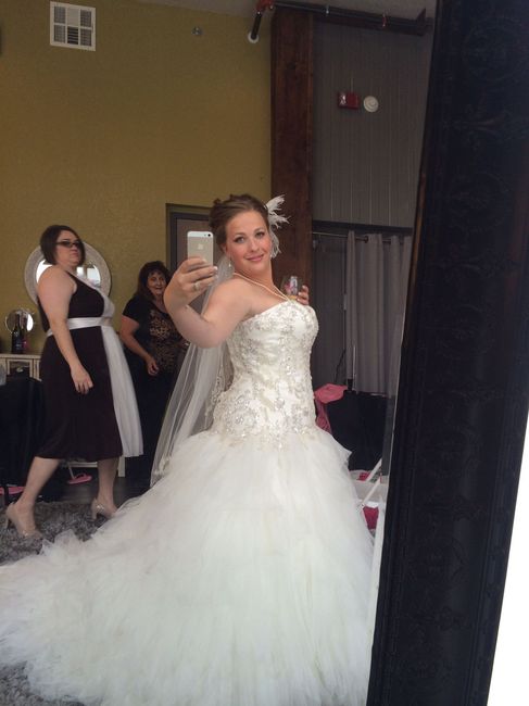 Let's show off our wedding gowns!