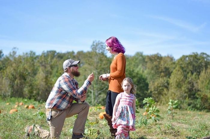 Post a photo of your fiance proposing!