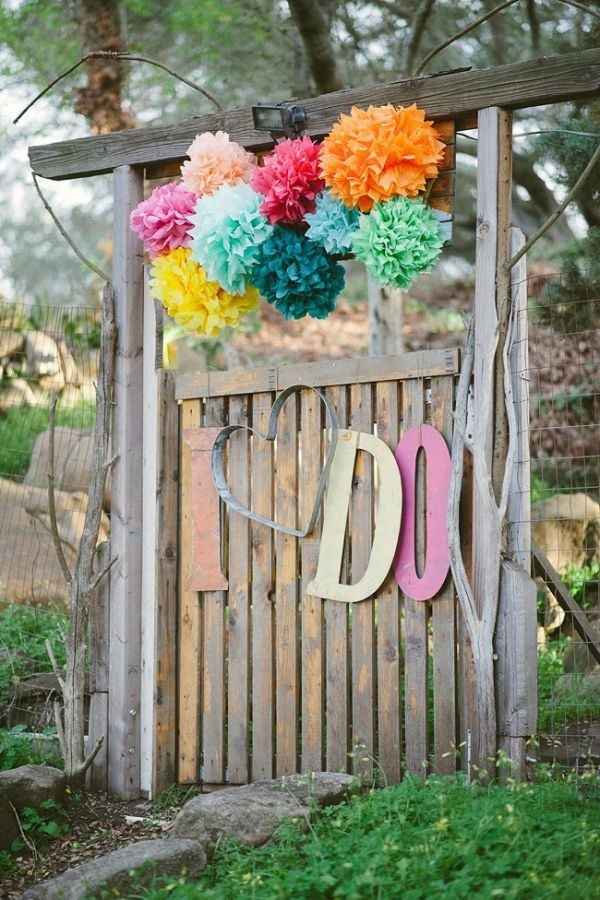 PSA:I found a Great wedding Blog on DIY with tutorials!