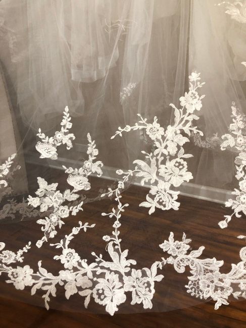 lace applique veil