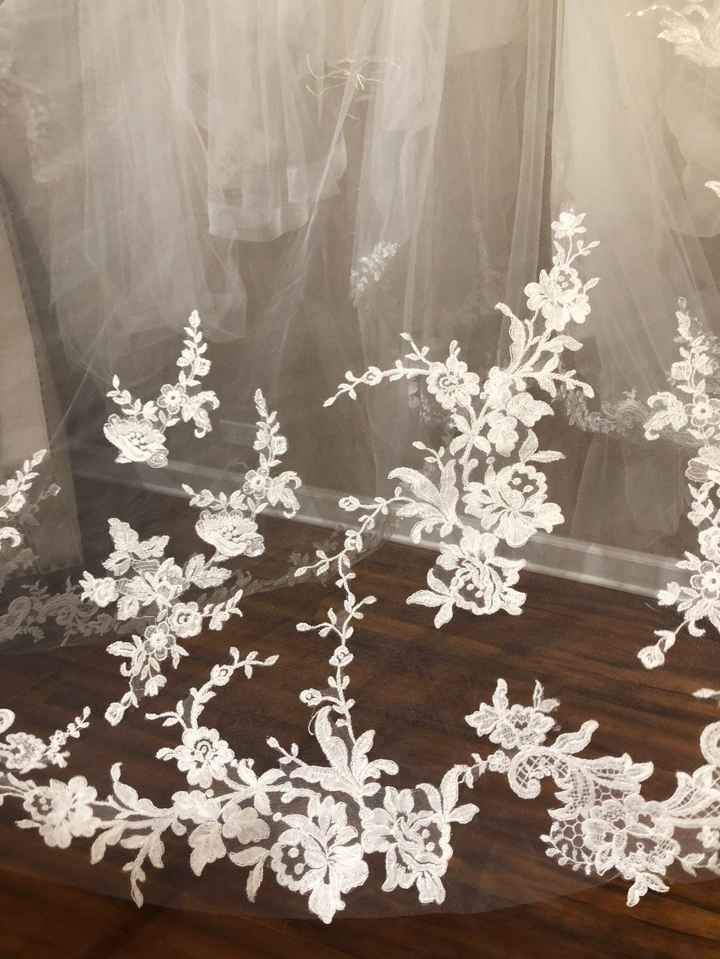 lace applique veil