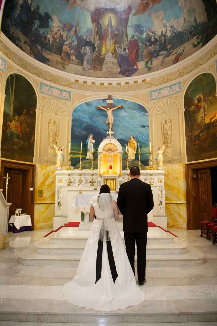 wearing a sash with ur dress? lemme see! need ideas