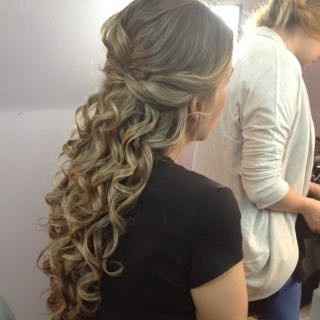 half up half down hair