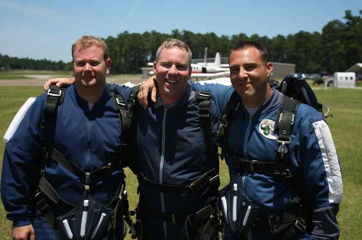 Crazy FH skydiving bachelor party *pics*