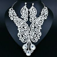 Show me your wedding jewelry please :)