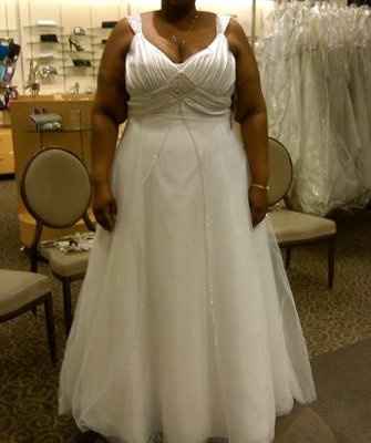 Dai & Sha Go To David's Bridal (pics)