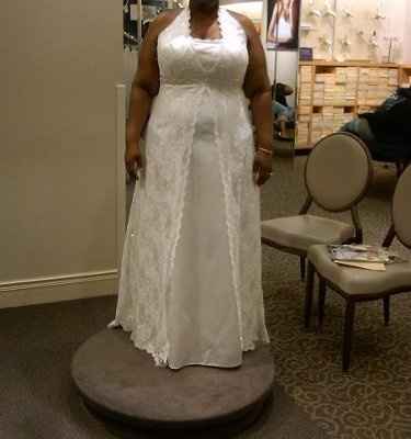 Dai & Sha Go To David's Bridal (pics)