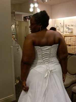 Dai & Sha Go To David's Bridal (pics)