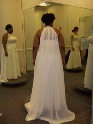 Finally!!! ...pics of Sha's gown.