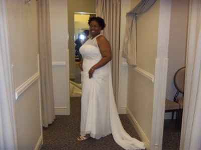 Finally!!! ...pics of Sha's gown.