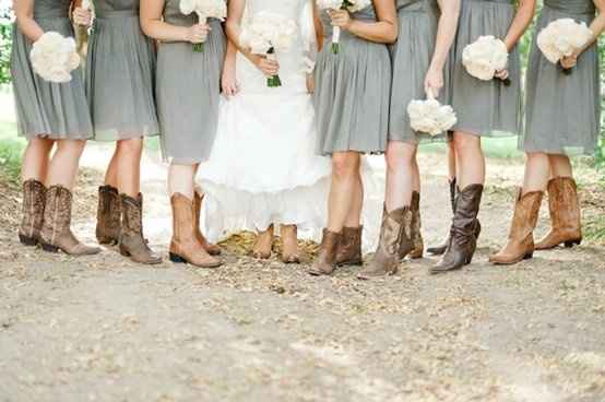 Anyone else doing boots for bridesmaids?