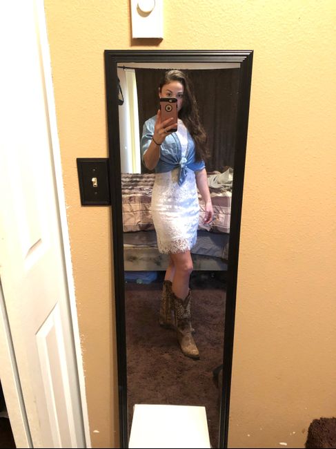 Engagement photo outfits - 1