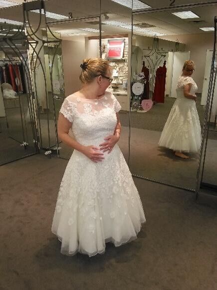 Here's my dress!! What do you guys think?