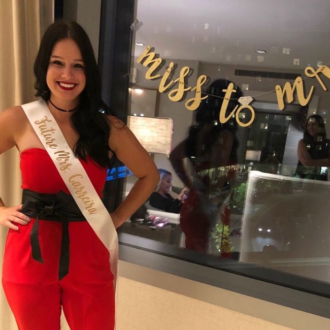 Show me your bachelorette party outfits! - 1