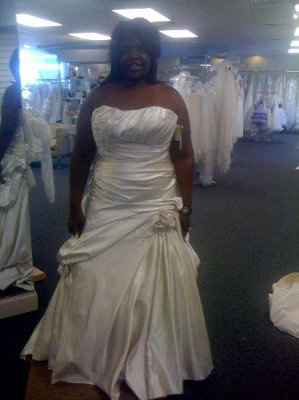 Ladies what do you think about this dress! How does this dress look on me?!?!?! With or without the 